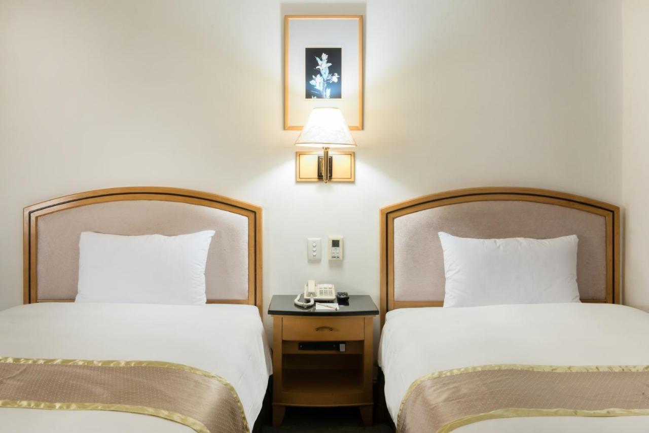 Hometel Hotel Kaohsiung Eksteriør bilde