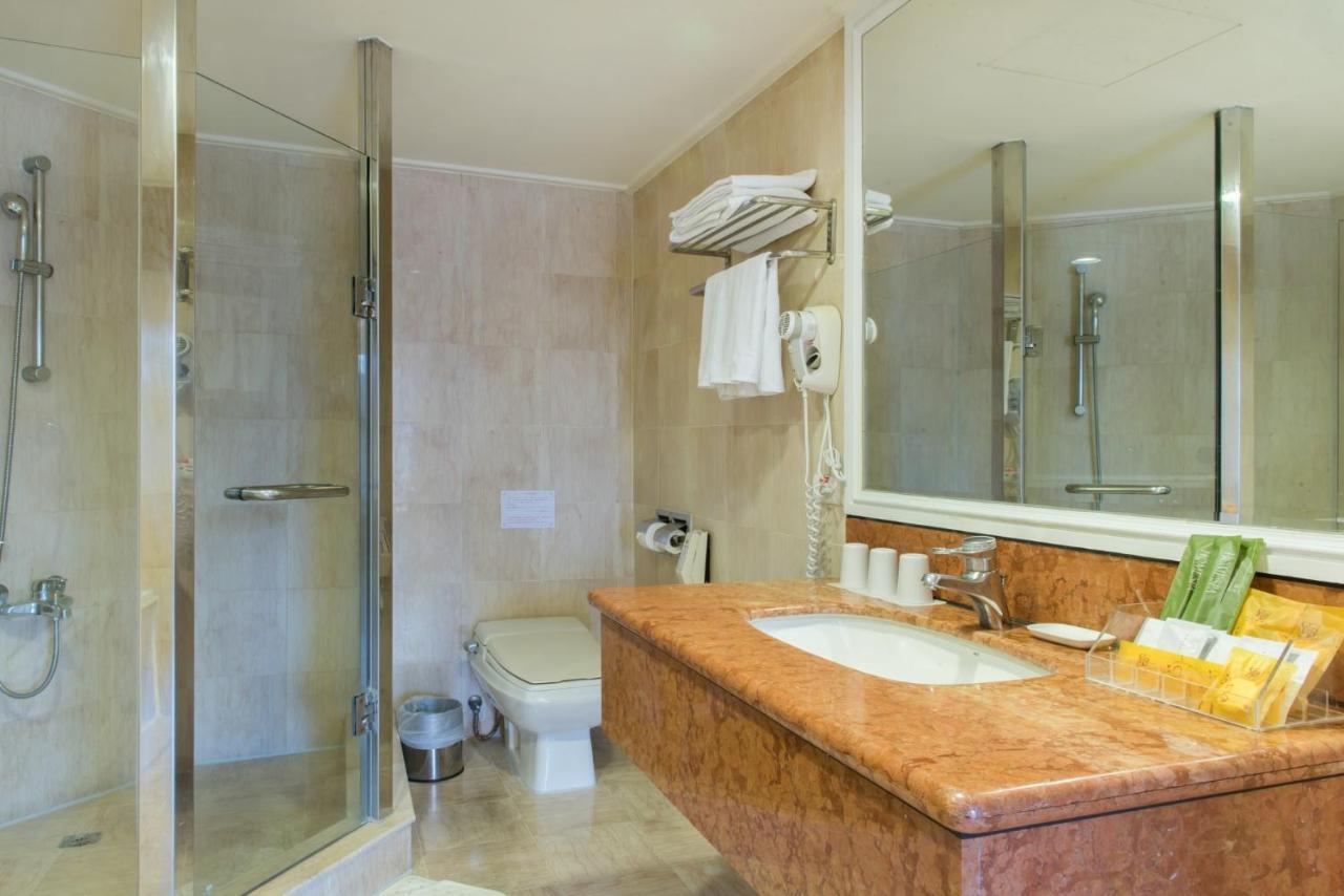 Hometel Hotel Kaohsiung Eksteriør bilde